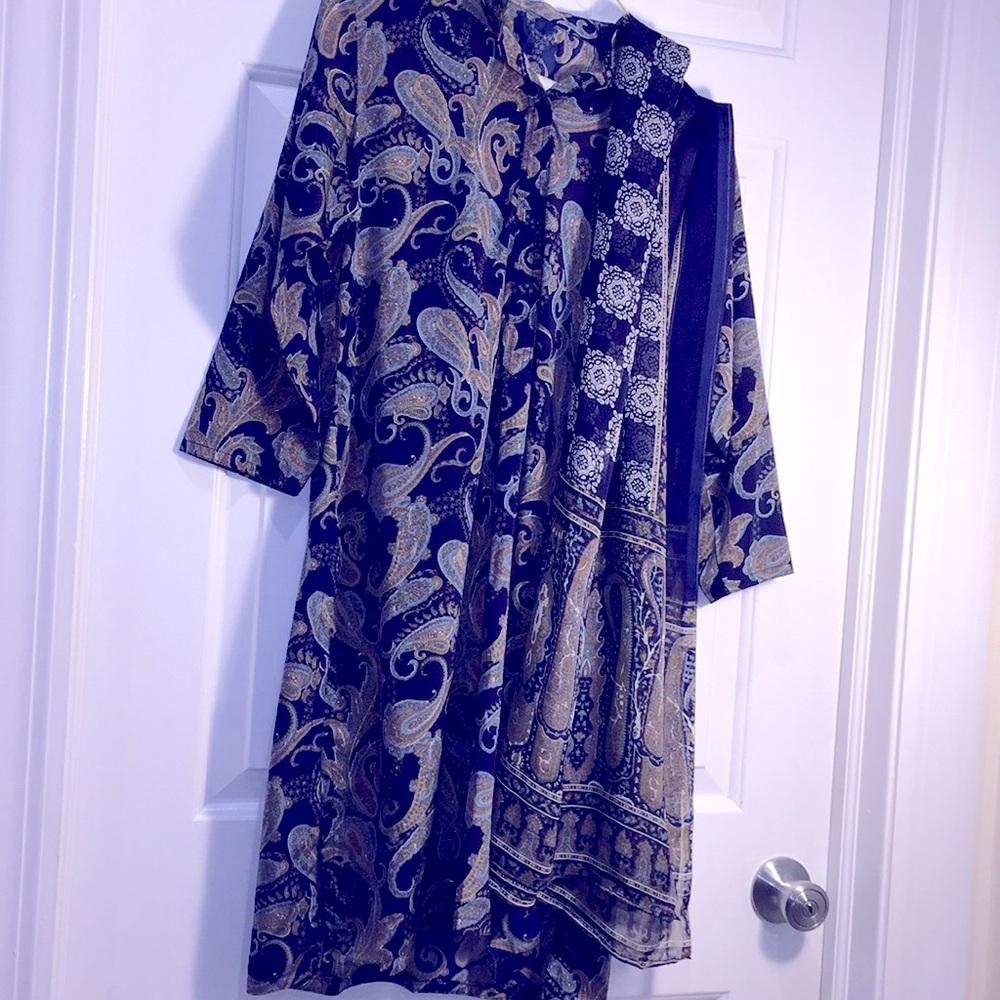 Woman’s M size 3 pieces Pakistani dress